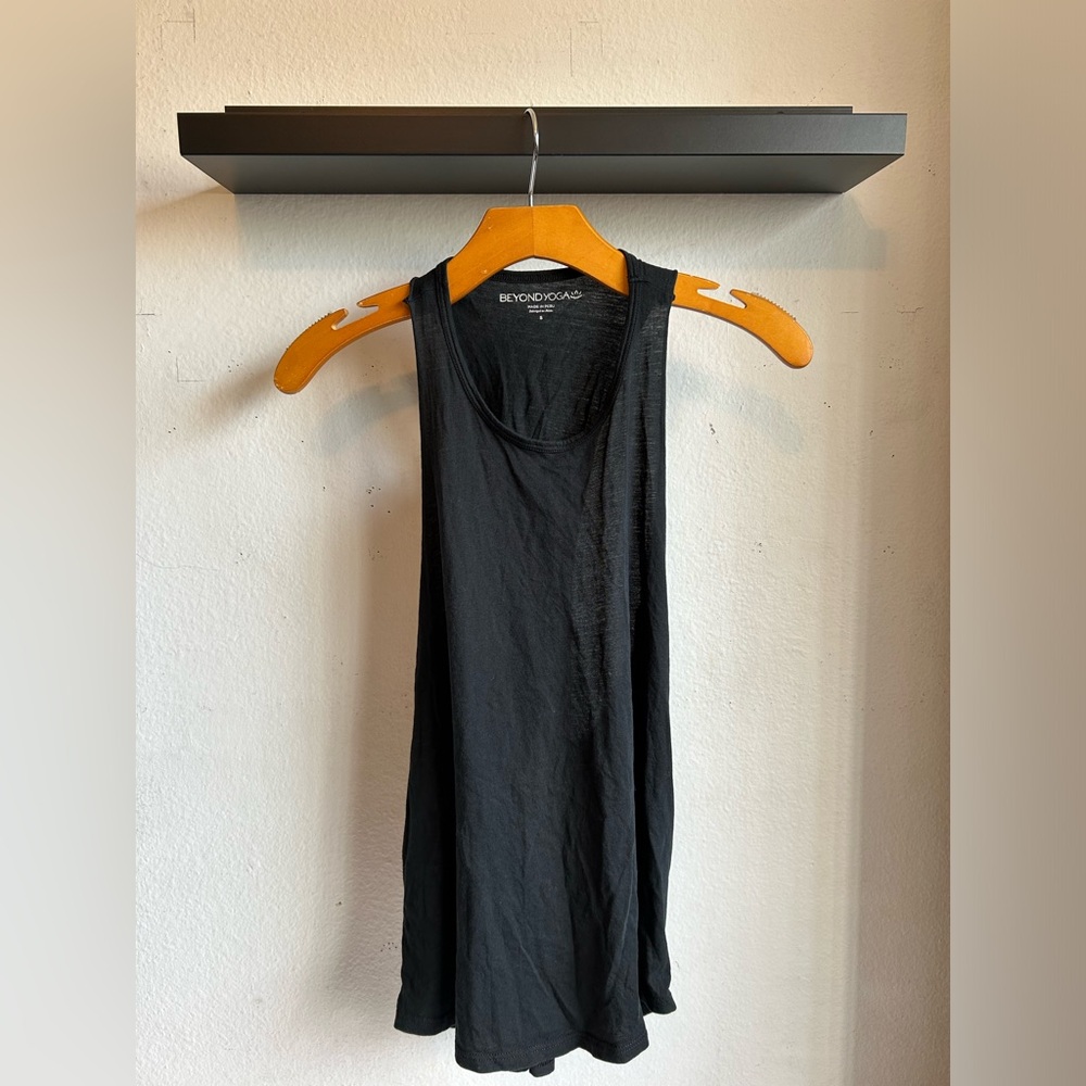 Beyond Yoga tank top black Size S